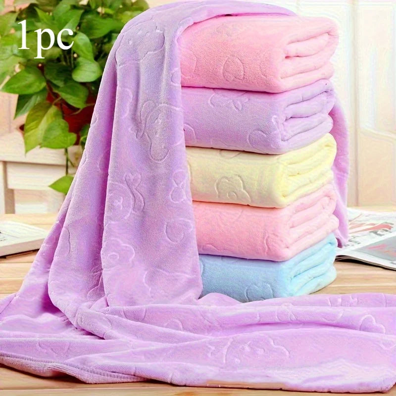 Quick Drying Dog and Cat Towels Soft Fiber Towels Absorbent Bath Towel Pet Bathrobe Convenient Cleaning Towel Pet Supplies